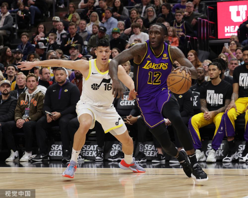 通过保持自 通过保持自