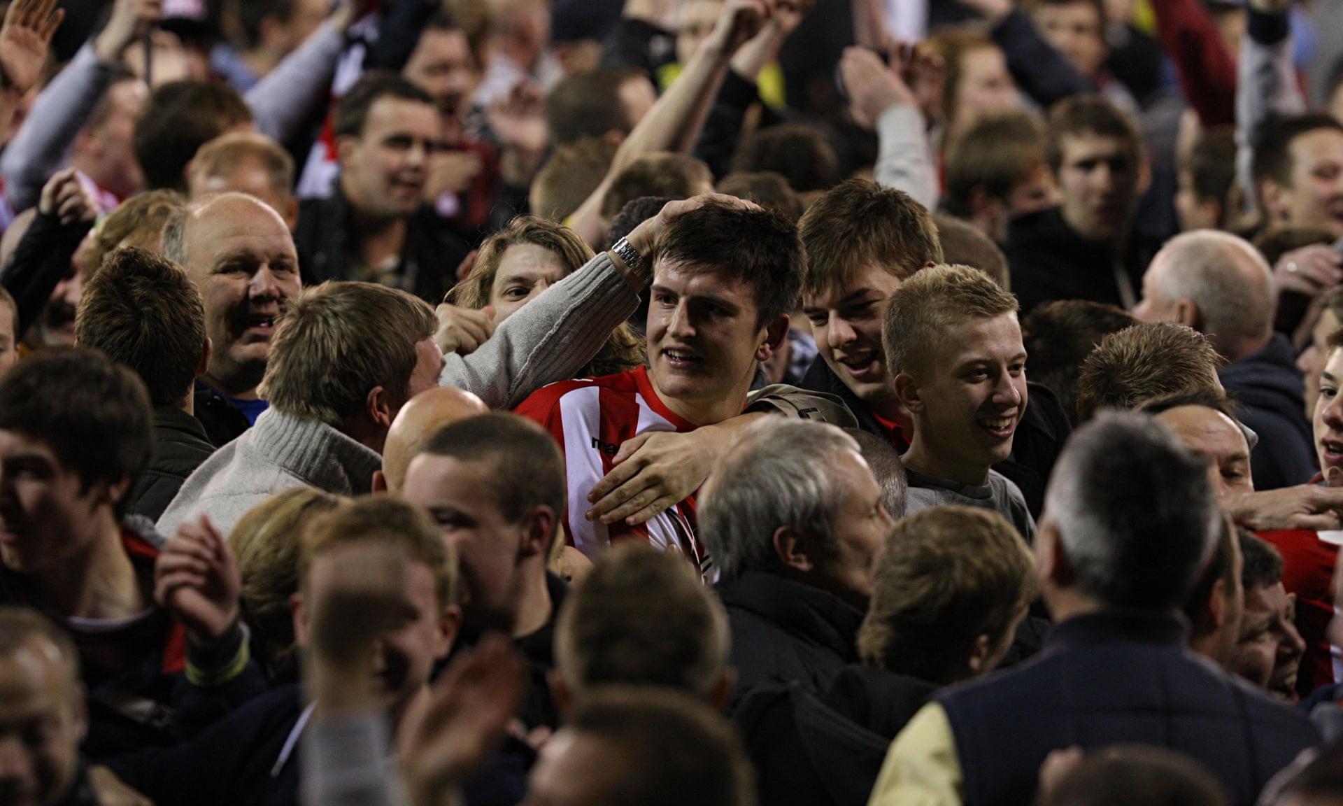 跟队：巴斯克斯告别仪式即将开始，姆巴佩是首批到场球员之一.